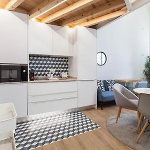 https://feels-like-home-graca-lovely-apartment-iv.hotels-lisbon-portugal.com